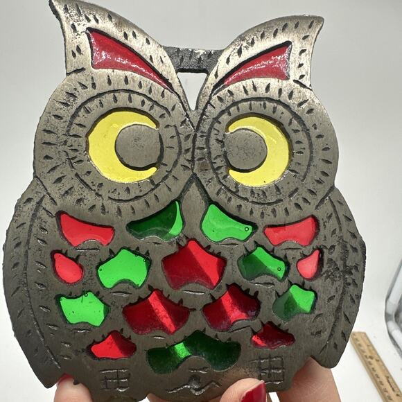 2 Vintage 1970s Cast Iron Colorful Stained Glass Decoration Owl Trivets - Picture 4 of 6